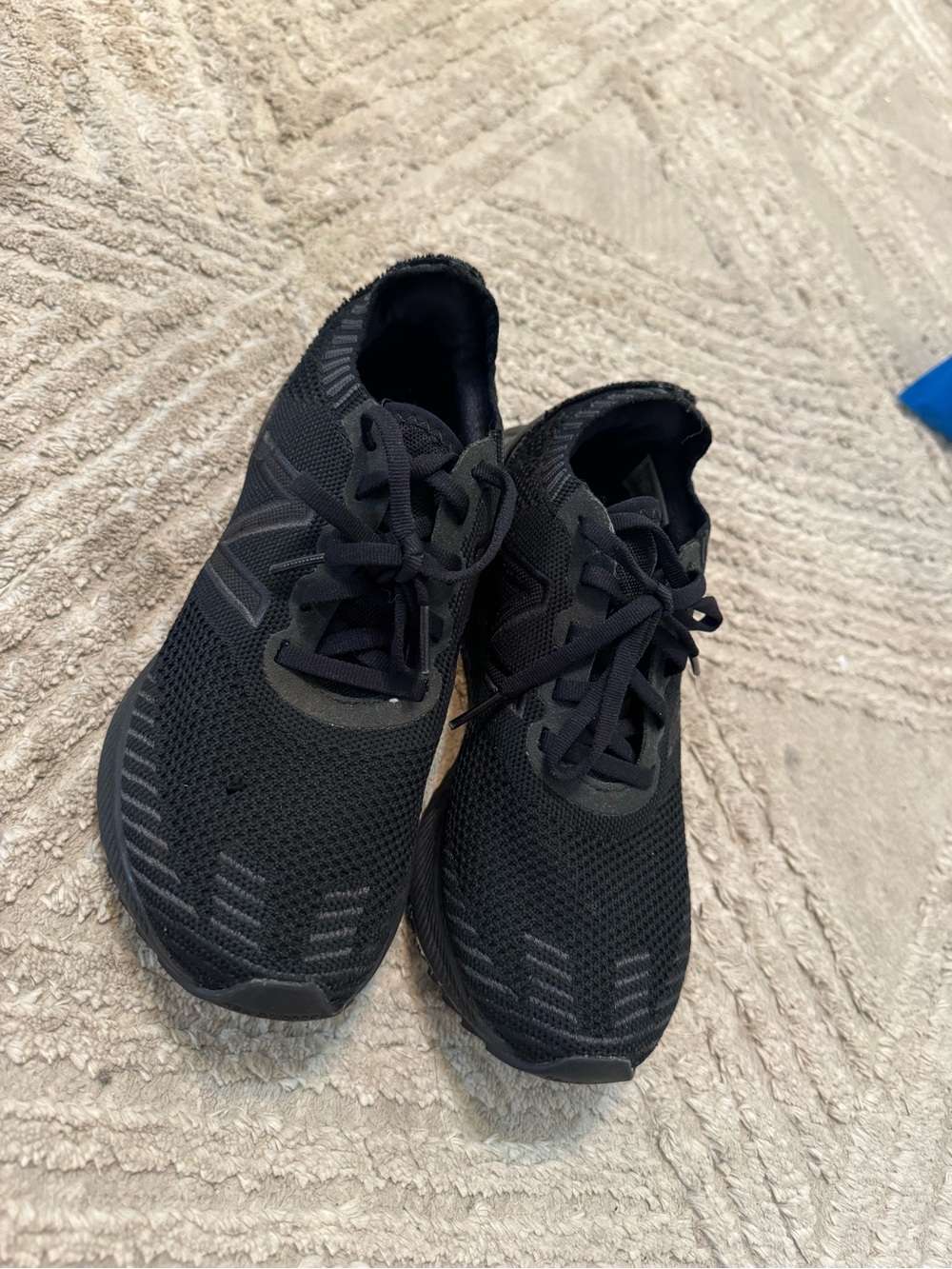 New Balance Men's Black Knit Lace-Up Running Shoes